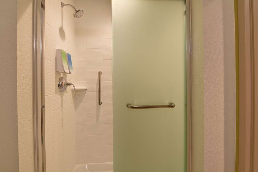 Home2 Suites By Hilton Rochester Mayo Clinic Area Номер фото